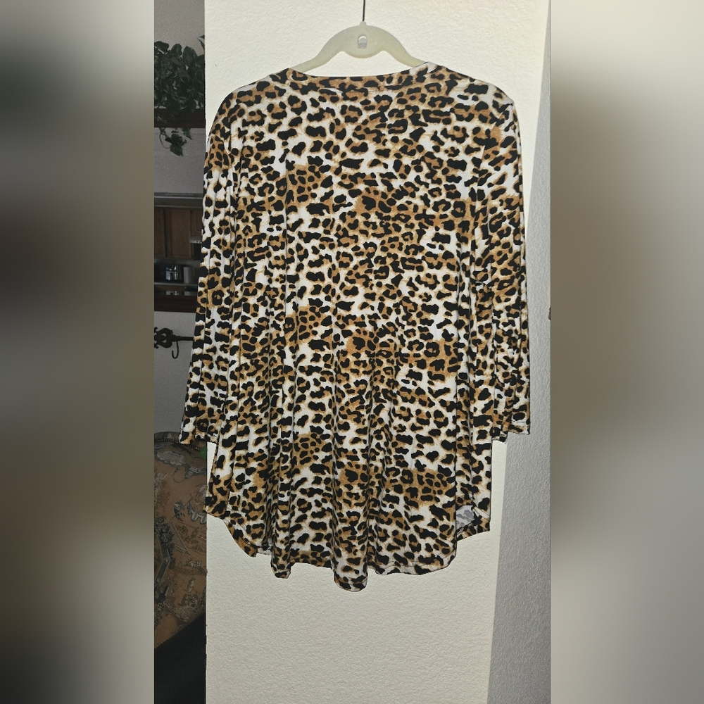 Animal Print Top XL.